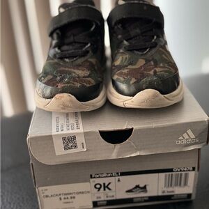 Adidas size 9 Army fatigue toddler boy